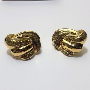Glitter Swirl Clip Earrings Avon Fashion Jewelry